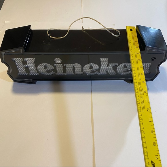 Heineken illuminated sign GUC, retro 90’s? As shown,separated a tiny bit,works! - Picture 10 of 16